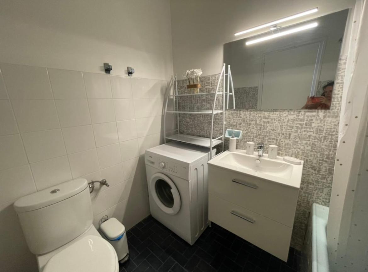 Studio 2 Pers , 40M2 En Bord De Mer Avec Vue Mer マントン エクステリア 写真